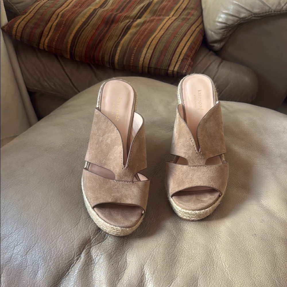 Banana Republic Tan Espadrilles Platform Slip-On